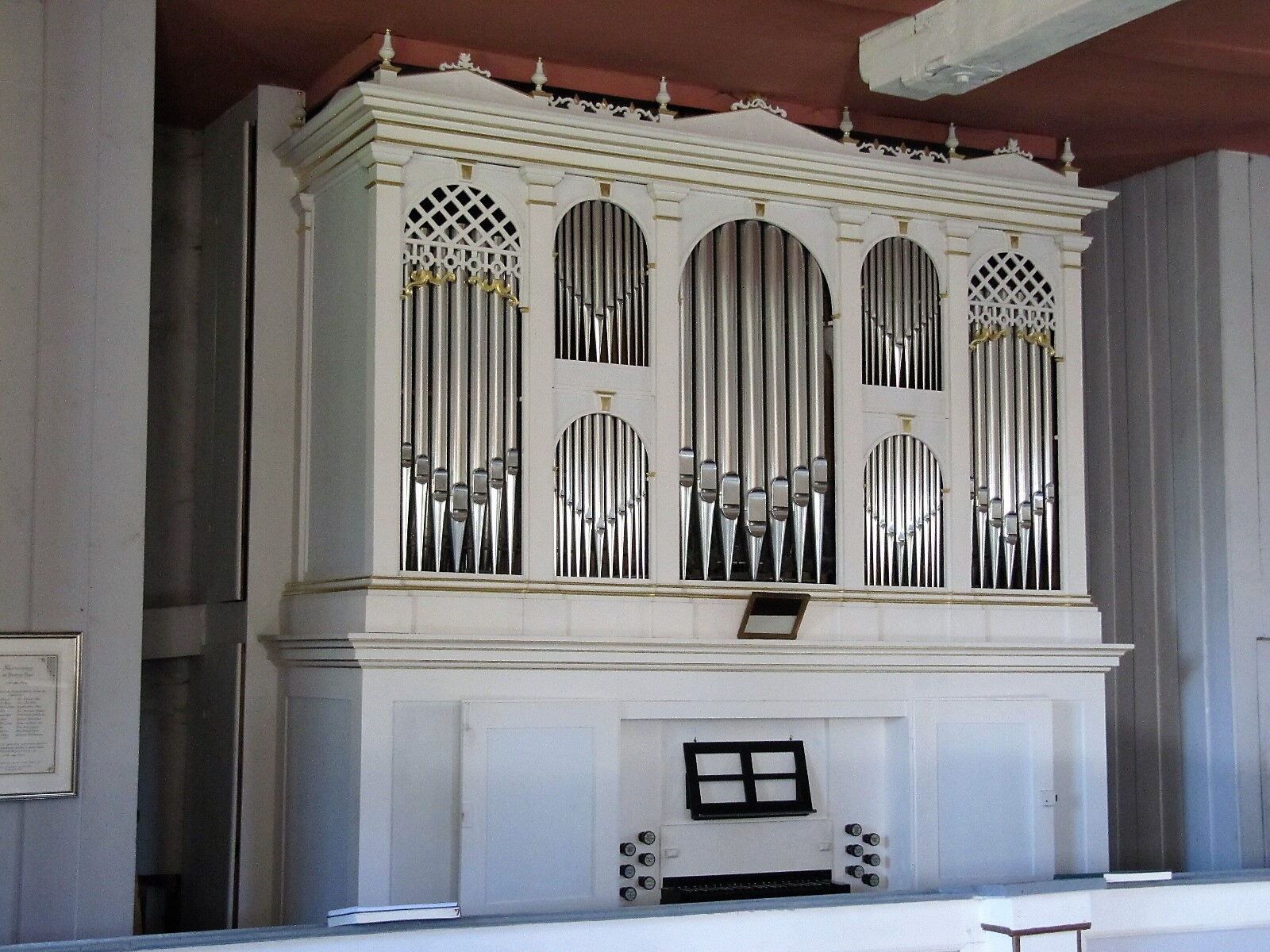 Orgel von Wilhelm Leberecht Herbrig der evangelisch-lutherischen St.-Lorenz-Kirche Stolpen-Altstadt