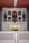 Orgel der Kirche in der Stolpener Altstadt mit Holzdecke